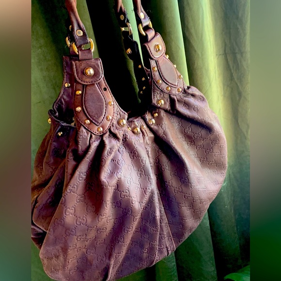 Gucci Handbags - Gucci vintage leather bag brown large with dusting bag
